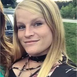 Meet your Posher, Abigail